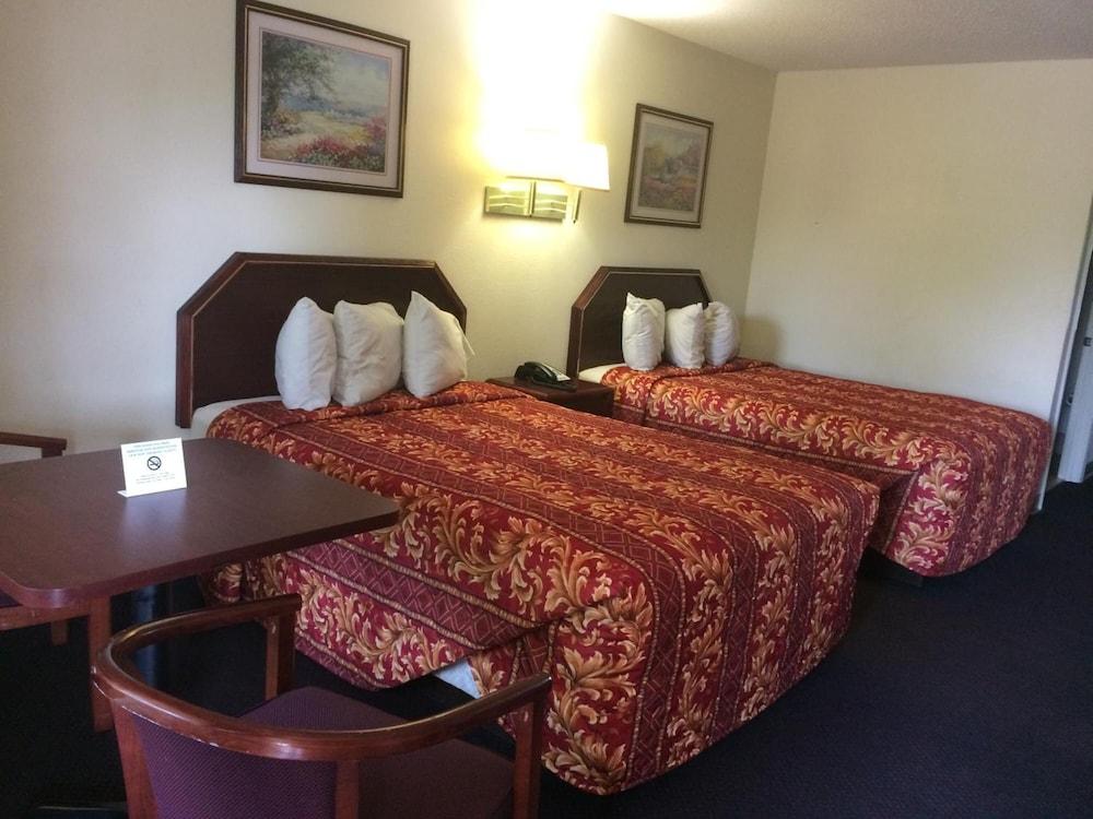 Luxury Inn & Suites Selma Εξωτερικό φωτογραφία