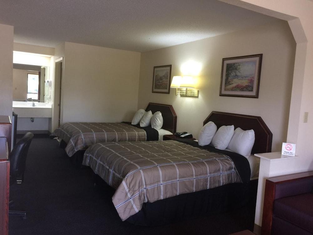 Luxury Inn & Suites Selma Εξωτερικό φωτογραφία