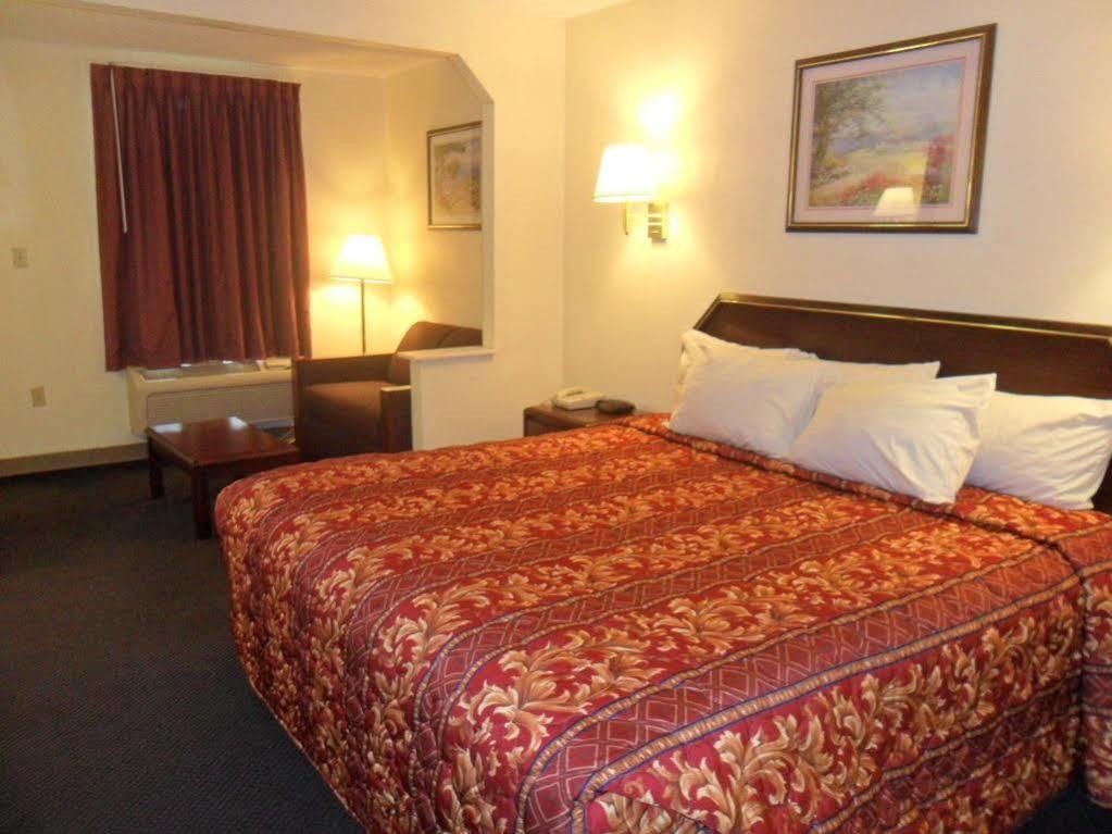 Luxury Inn & Suites Selma Εξωτερικό φωτογραφία