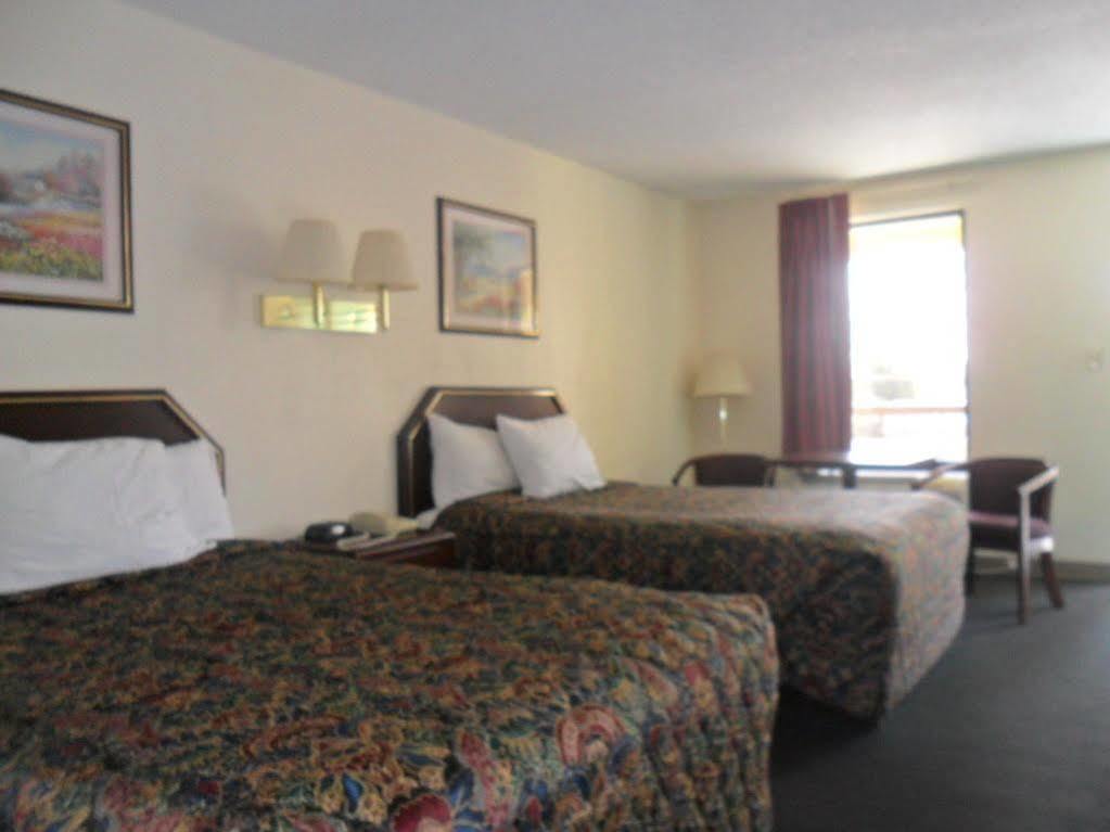 Luxury Inn & Suites Selma Εξωτερικό φωτογραφία