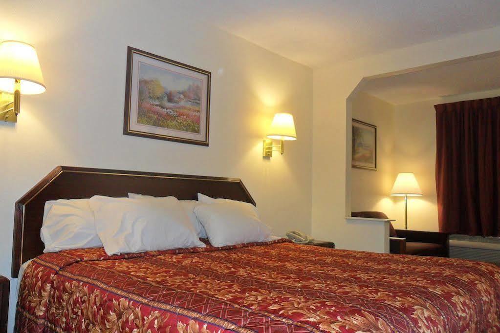 Luxury Inn & Suites Selma Εξωτερικό φωτογραφία
